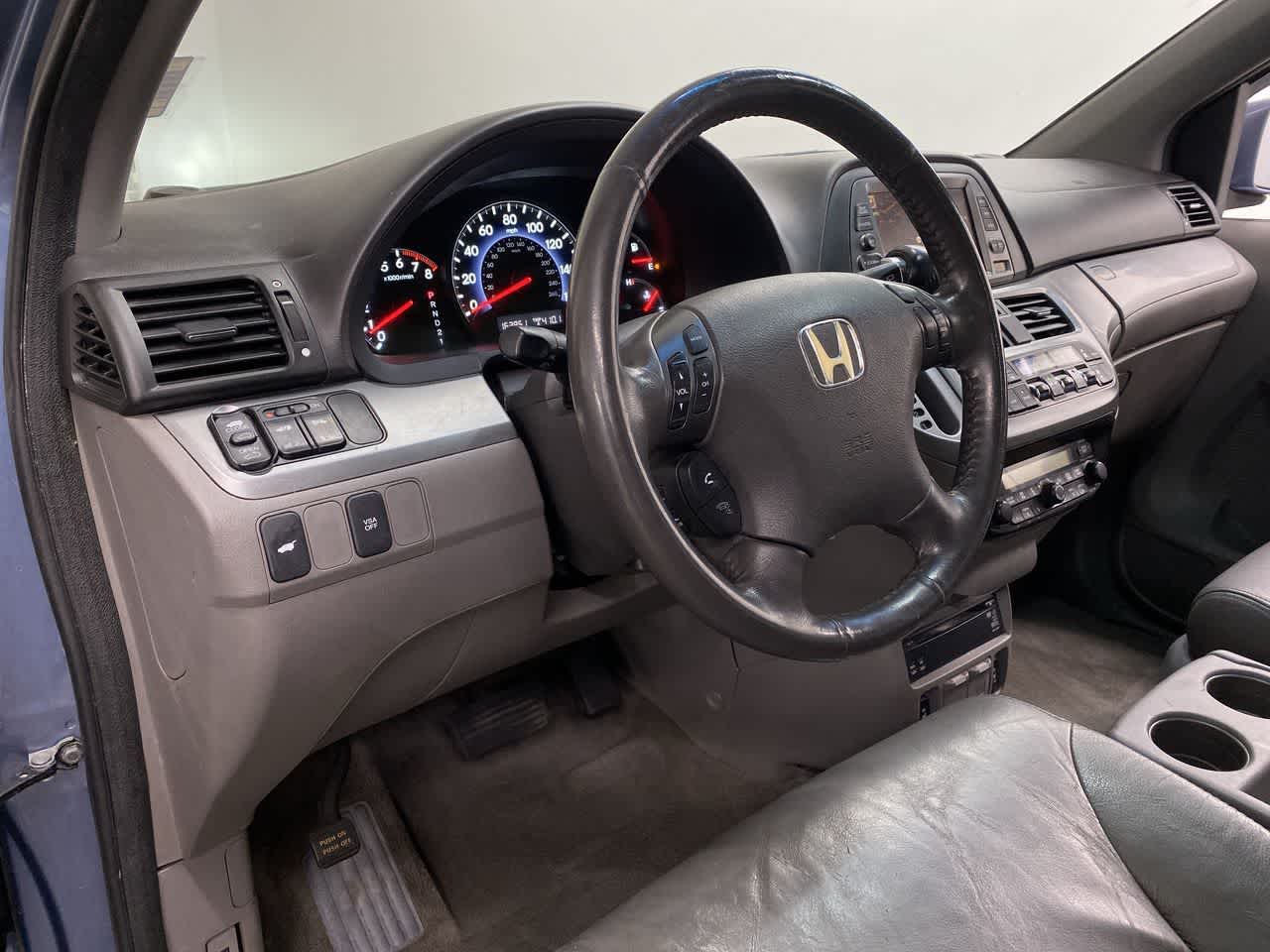 Thumbnail: 2010 Honda Odyssey - 2