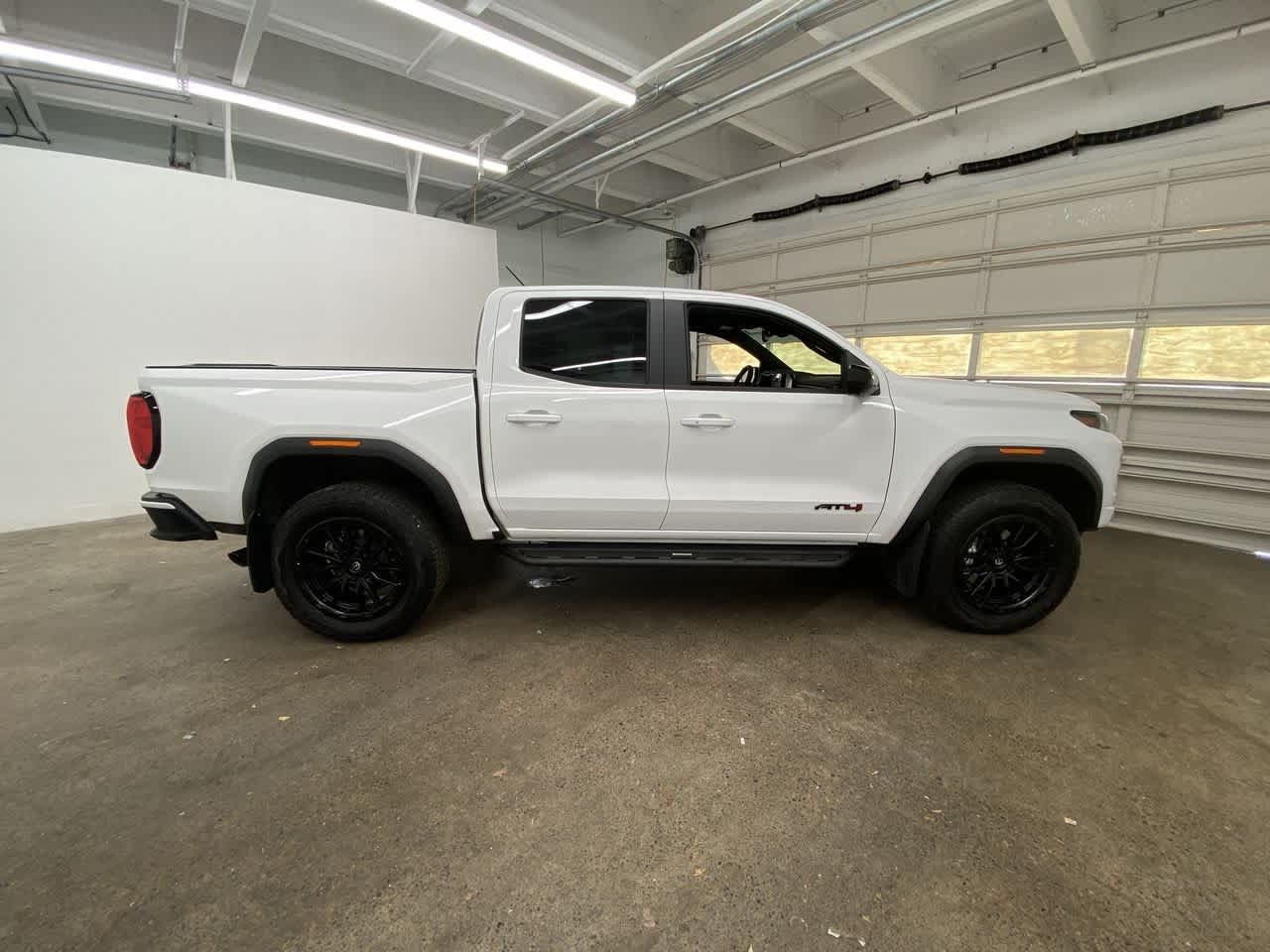 Thumbnail: 2023 GMC Canyon - 7