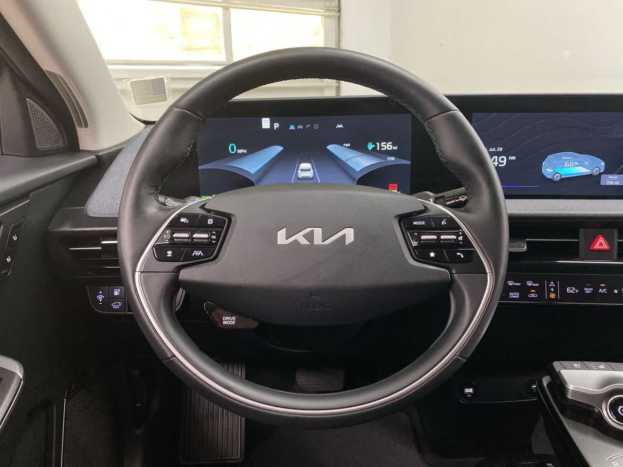 Thumbnail: 2022 Kia EV6 - 20