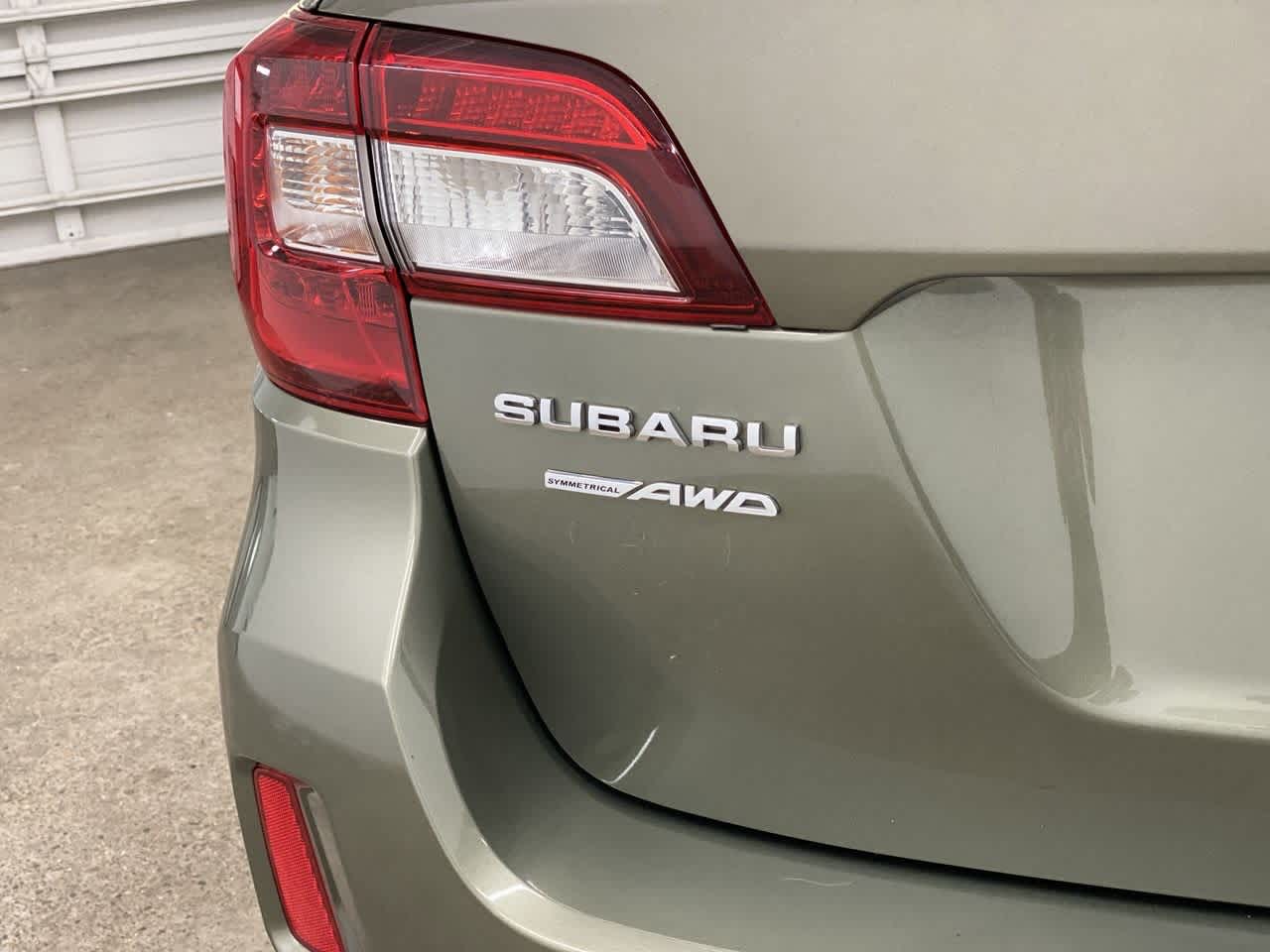 Thumbnail: 2015 Subaru Outback - 10