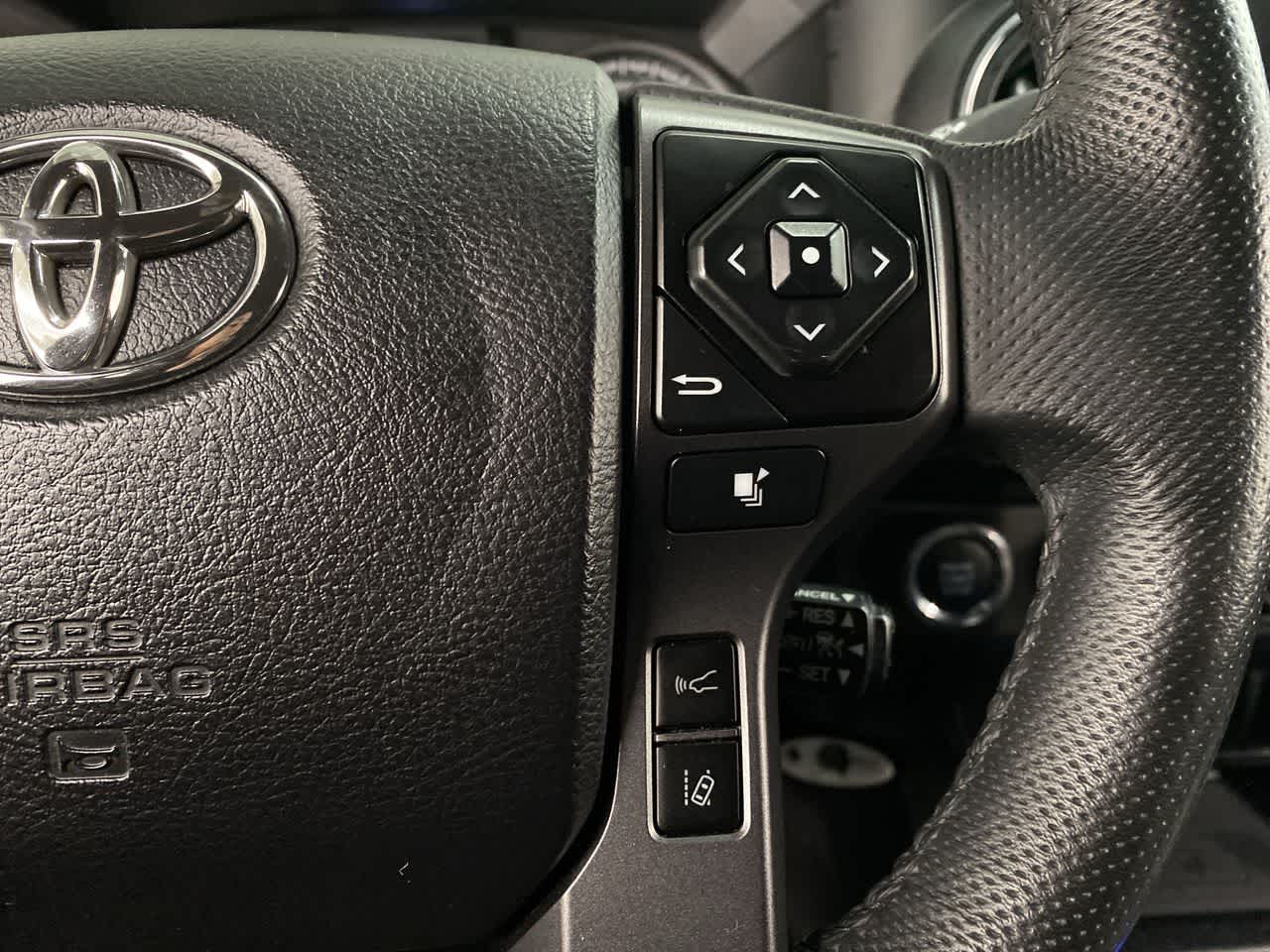 Thumbnail: 2021 Toyota Tacoma - 21