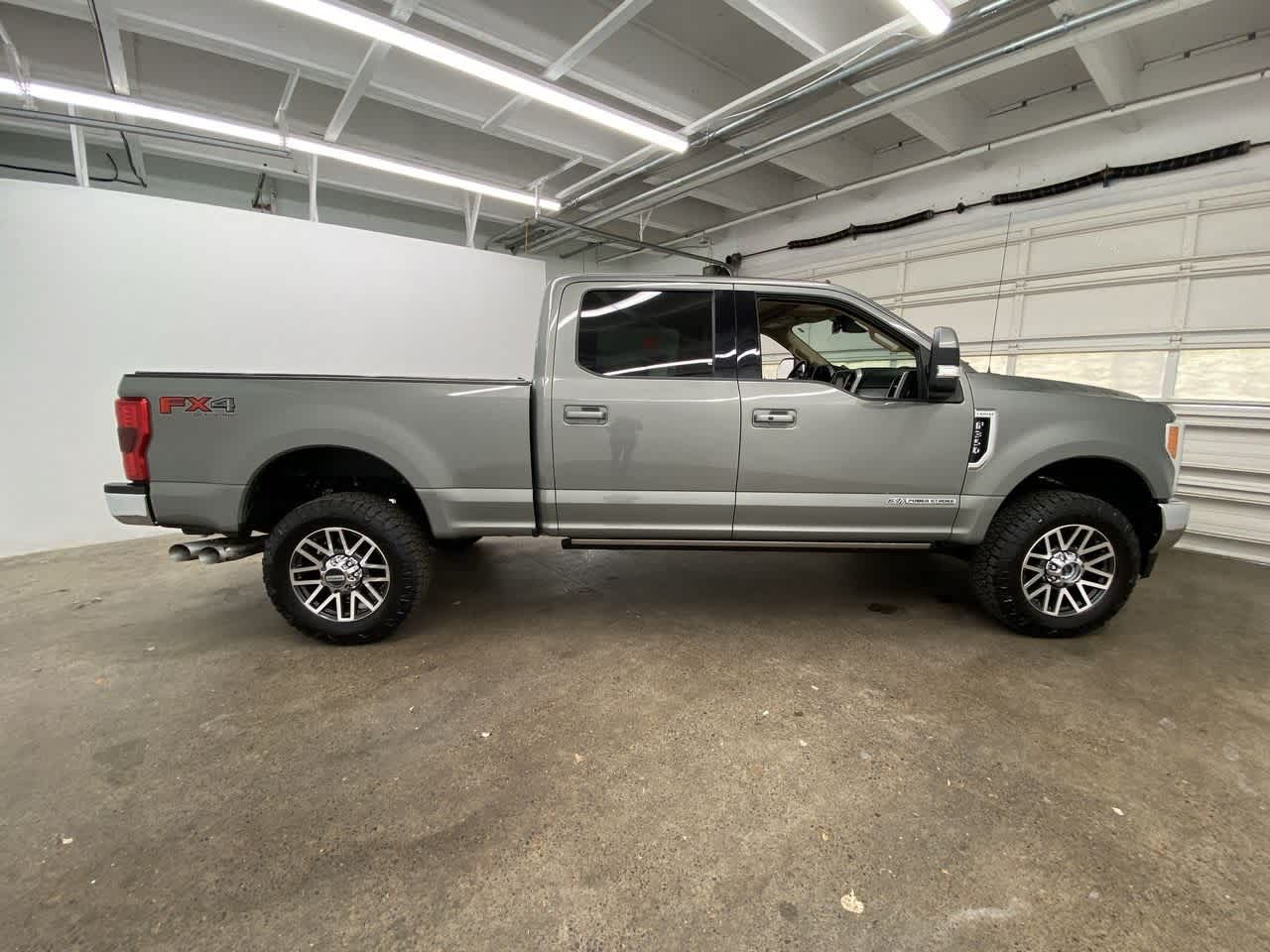 Thumbnail: 2019 Ford F-350 - 7
