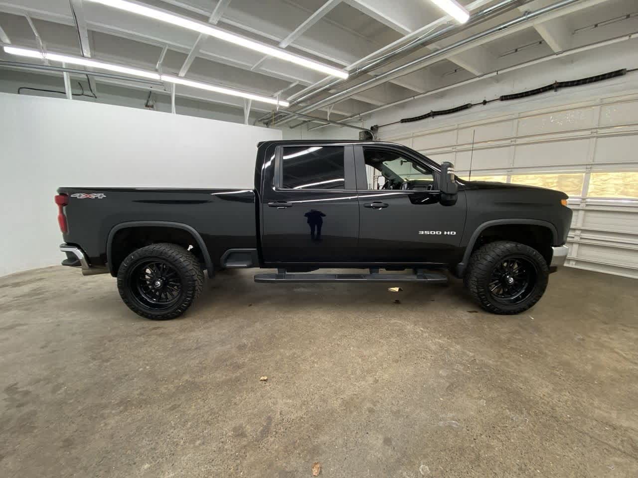 Thumbnail: 2022 Chevrolet Silverado 3500 - 7