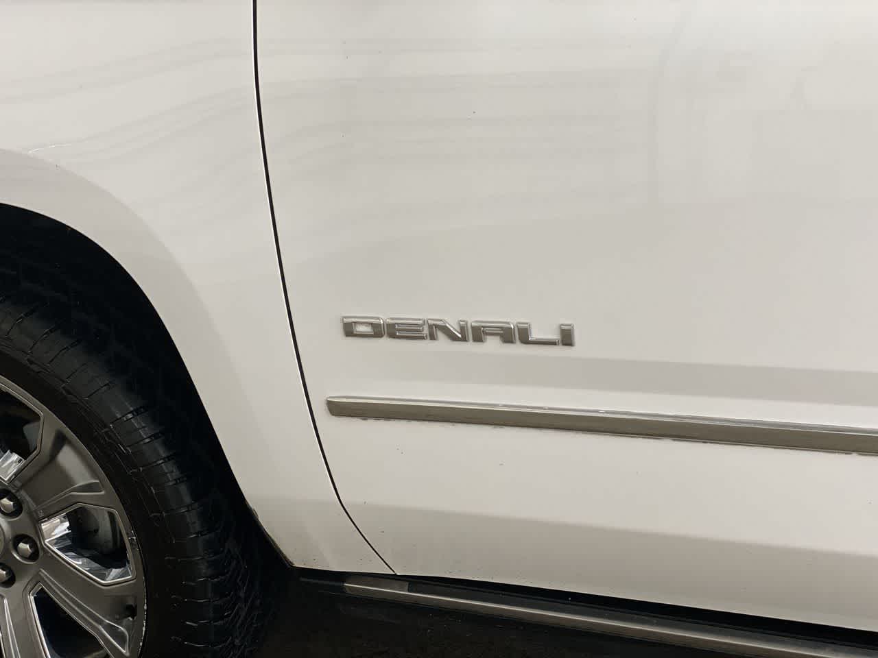 Thumbnail: 2016 GMC Yukon - 10