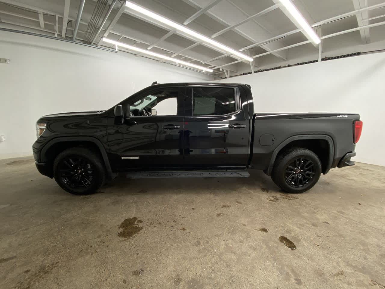 Thumbnail: 2021 GMC Sierra 1500 - 3