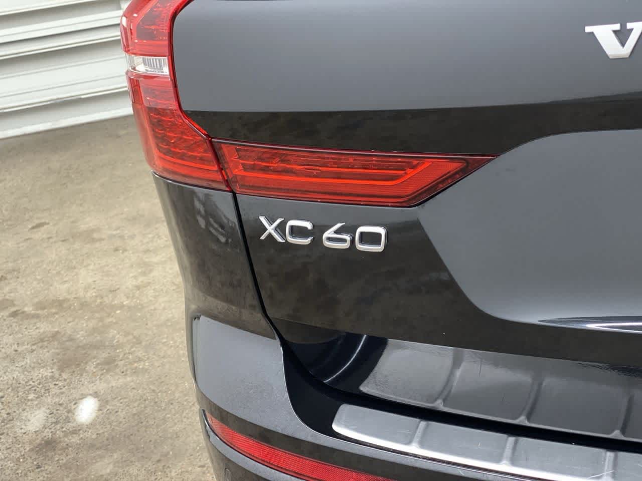 Thumbnail: 2019 Volvo XC60 - 10