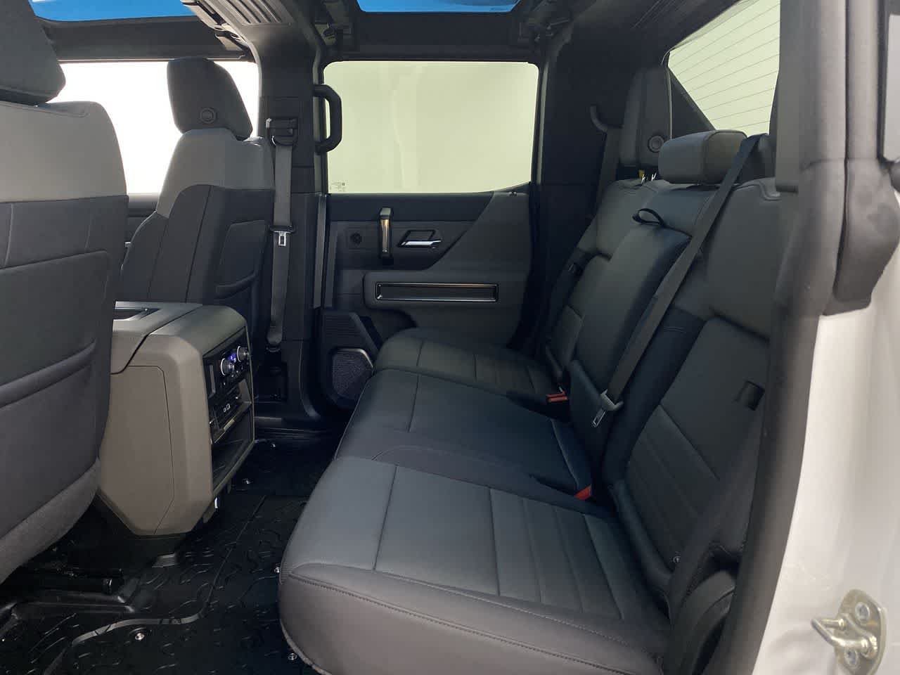 Thumbnail: 2024 GMC Hummer EV - 16