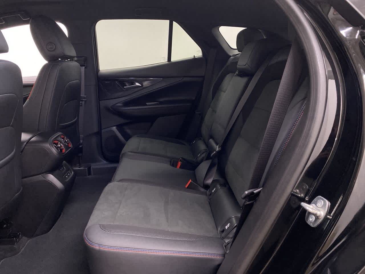 Thumbnail: 2024 Chevrolet Blazer EV - 18