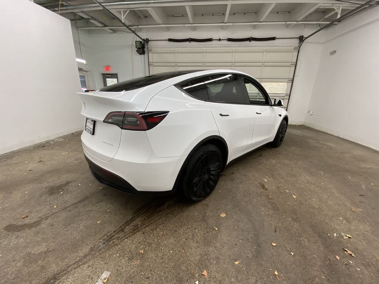 Thumbnail: 2023 Tesla Model Y - 6