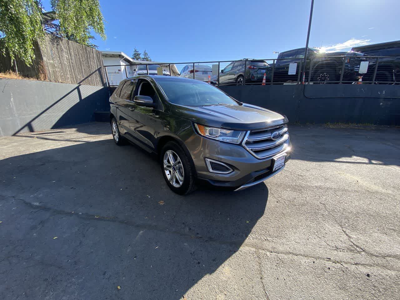 Thumbnail: 2017 Ford Edge - 8