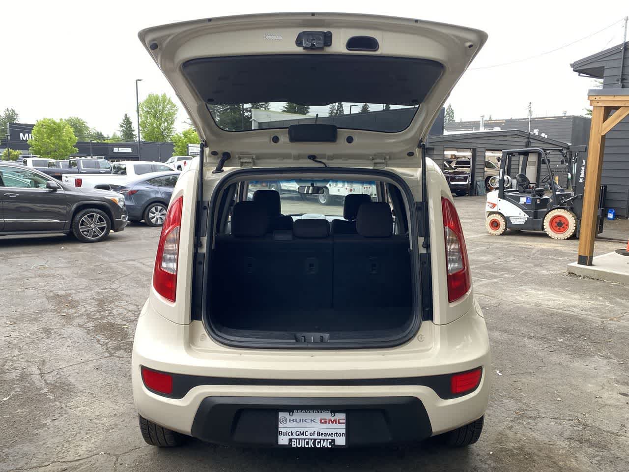 Thumbnail: 2012 Kia Soul - 27