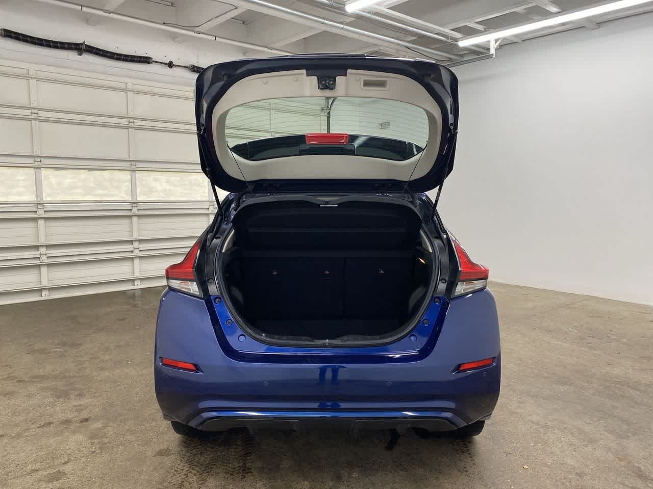 Thumbnail: 2022 Nissan Leaf - 29