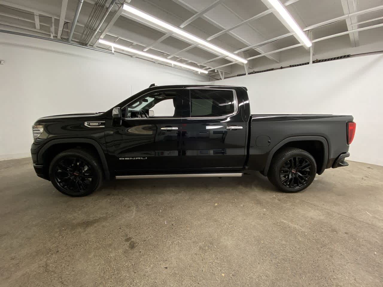 Thumbnail: 2022 GMC Sierra 1500 - 3