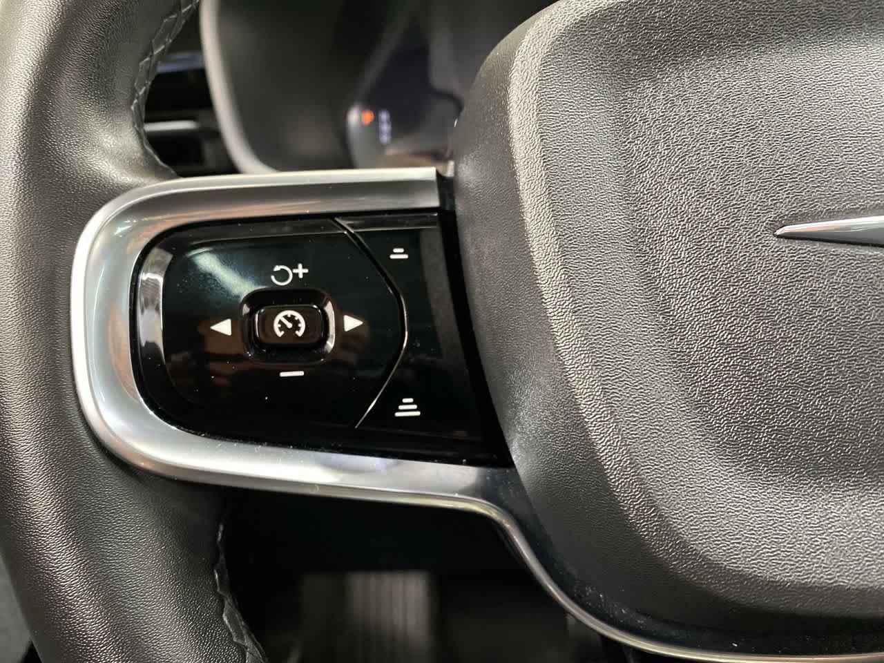 Thumbnail: 2021 Polestar 2 - 21