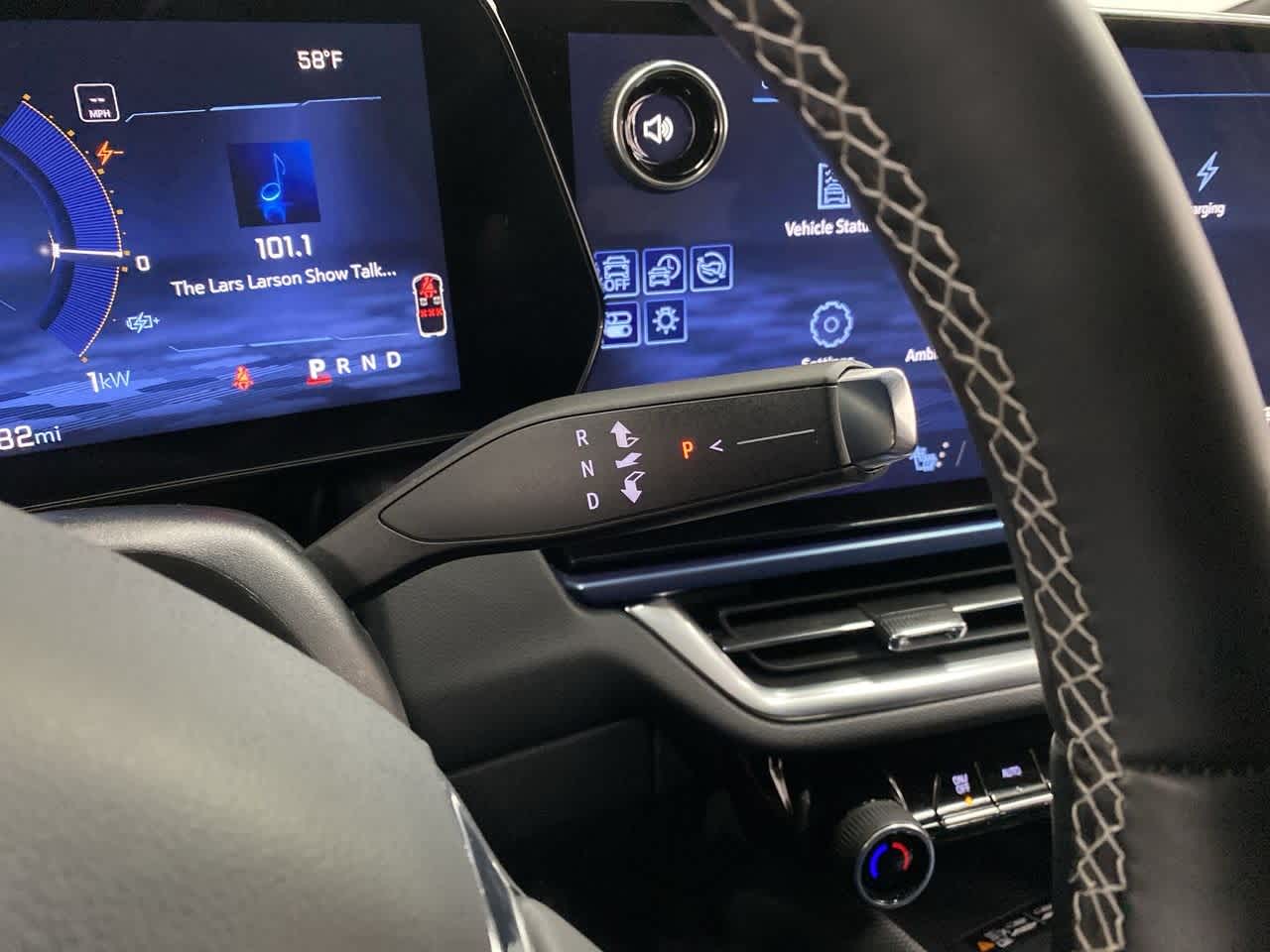 Thumbnail: 2025 Chevrolet Equinox - 25