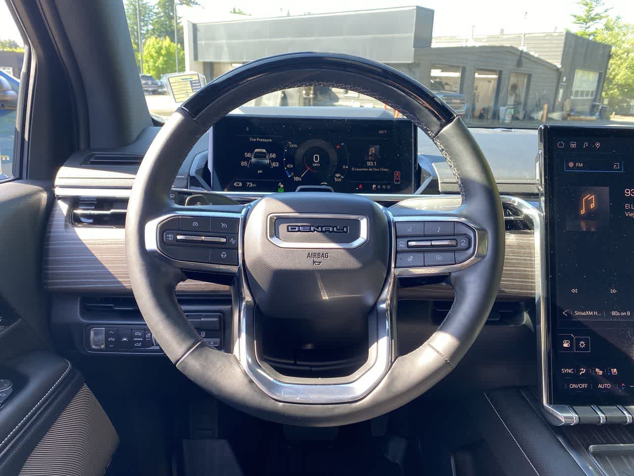 Thumbnail: 2025 GMC Sierra EV - 19