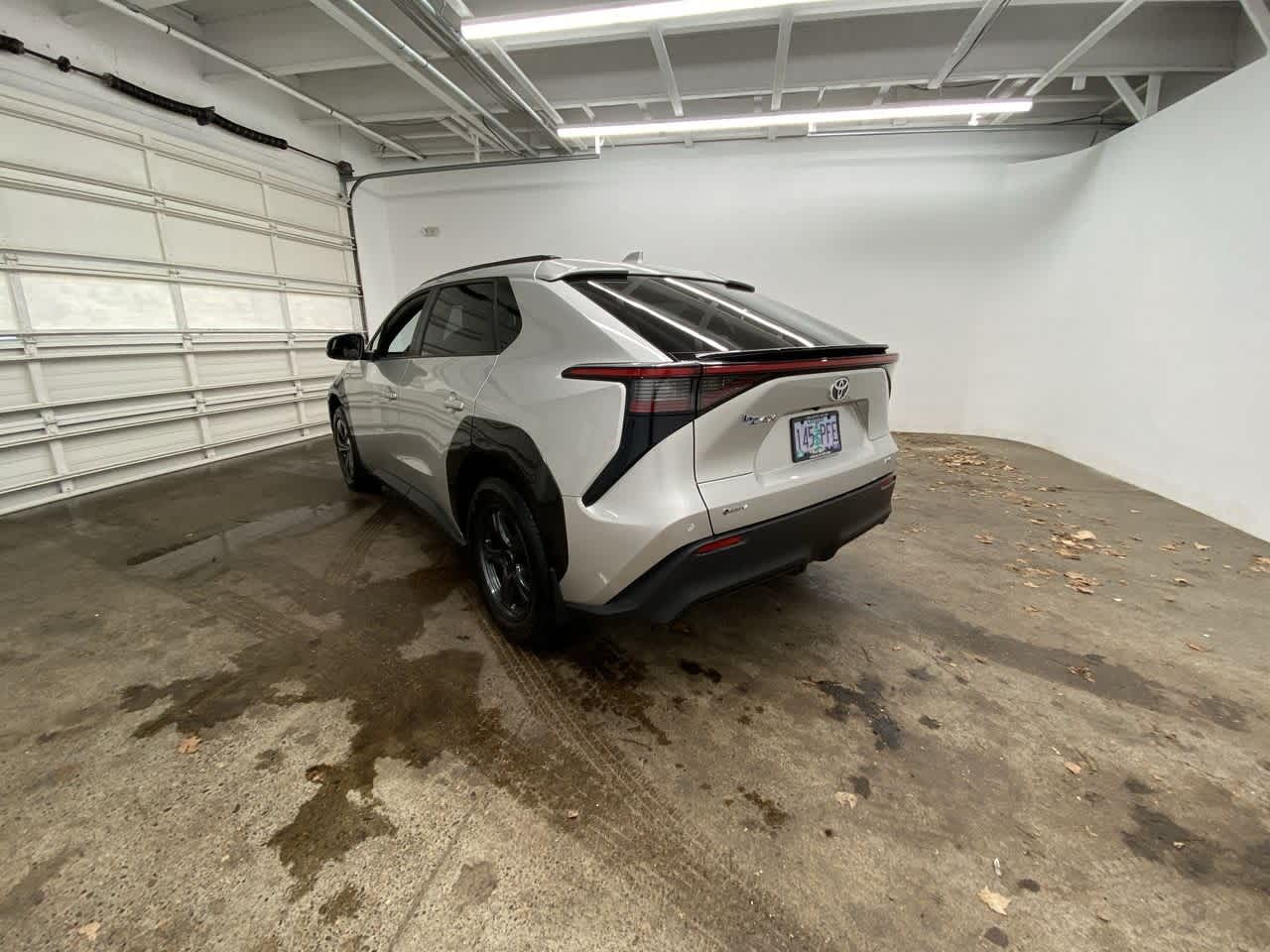 Thumbnail: 2024 Toyota bZ4X - 4