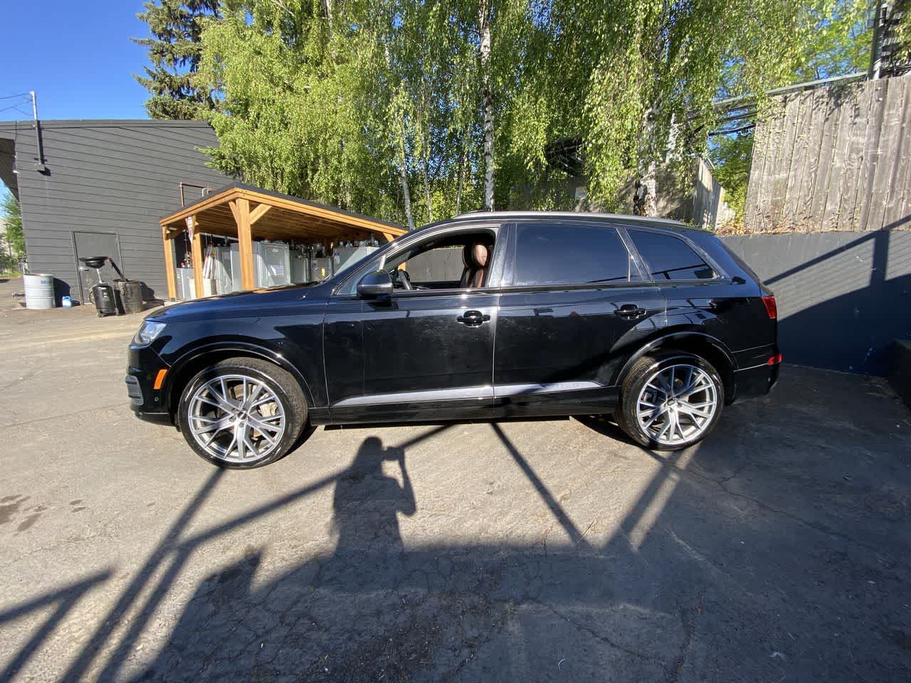 Thumbnail: 2019 Audi Q7 - 3