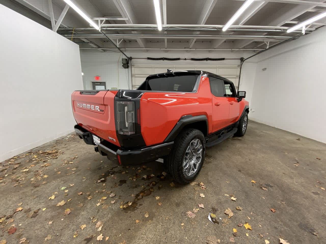 Thumbnail: 2025 GMC Hummer EV - 6