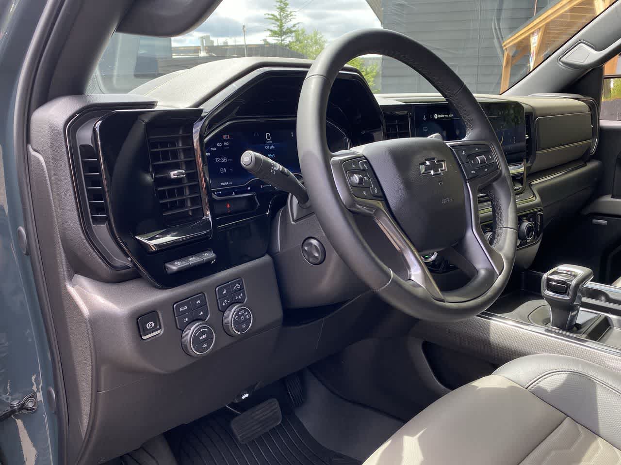 Thumbnail: 2025 Chevrolet Silverado 1500 - 2