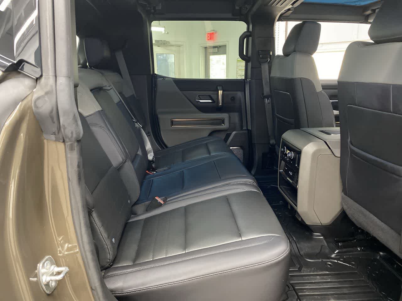 Thumbnail: 2024 GMC Hummer EV - 17