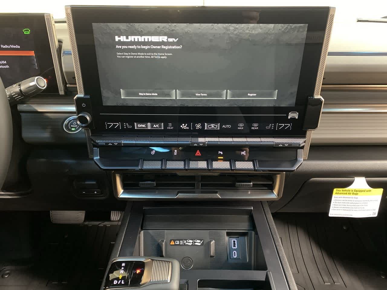 Thumbnail: 2024 GMC Hummer EV - 24