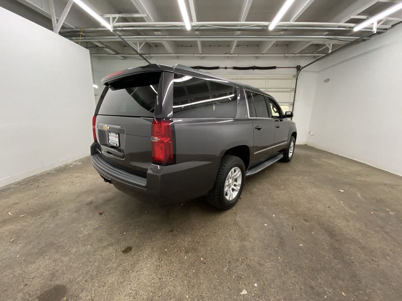 Thumbnail: 2015 Chevrolet Suburban - 6