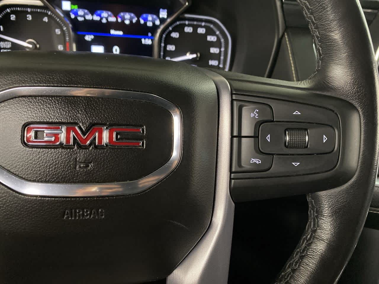 Thumbnail: 2021 GMC Yukon - 21
