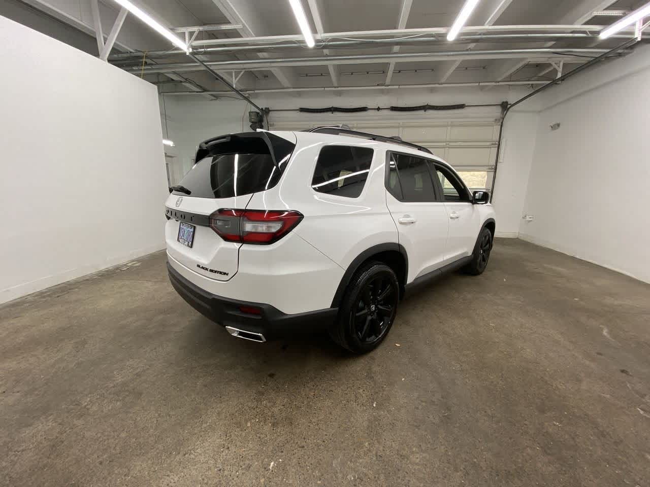 Thumbnail: 2025 Honda Pilot - 6