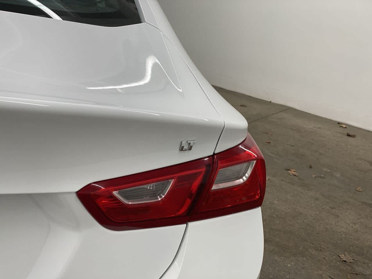 Thumbnail: 2023 Chevrolet Malibu - 11