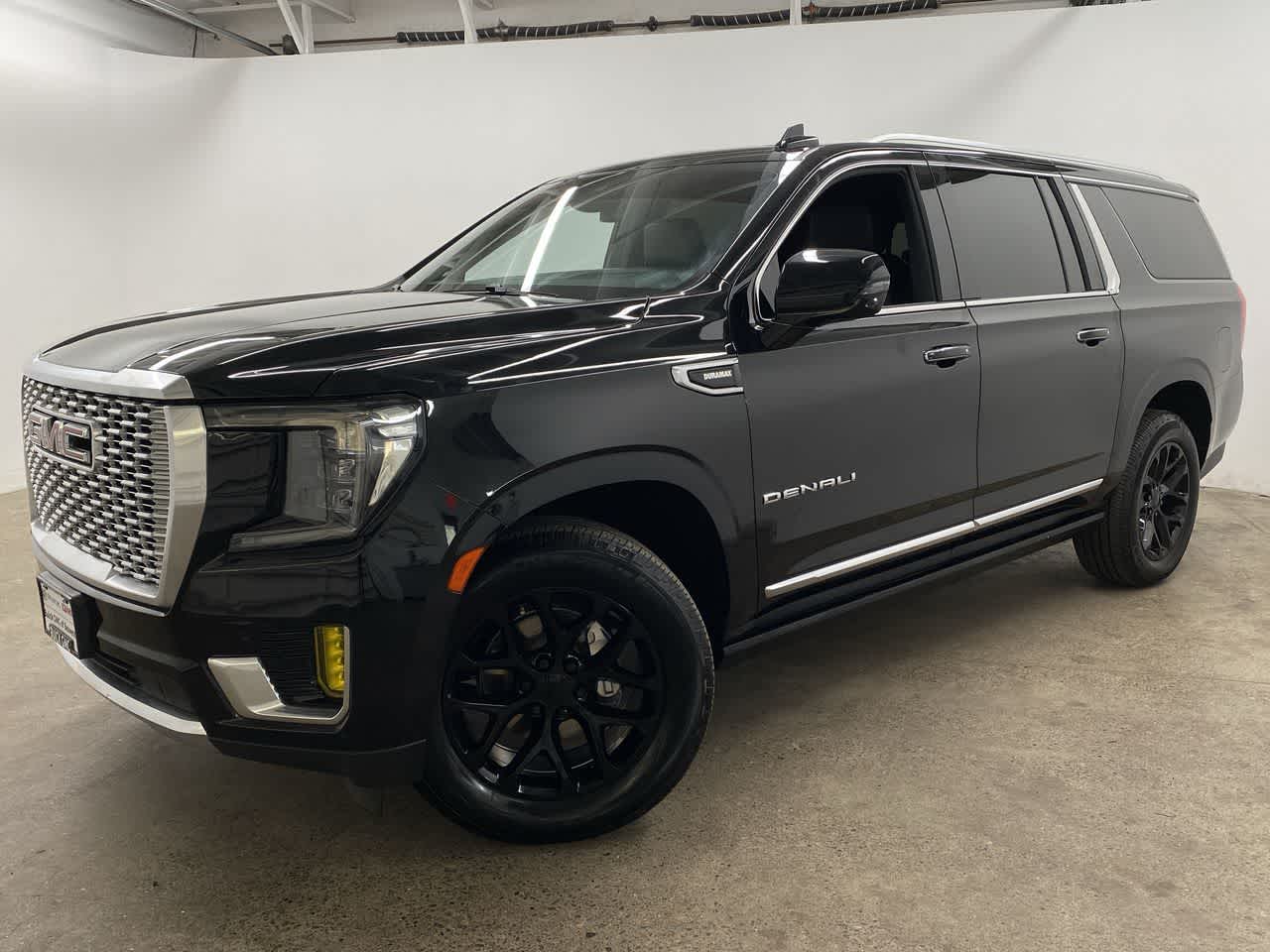 Thumbnail: 2023 GMC Yukon XL - 1