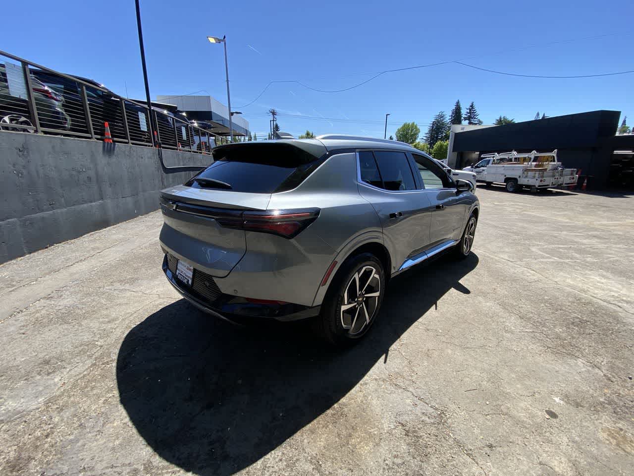 Thumbnail: 2025 Chevrolet Equinox - 6