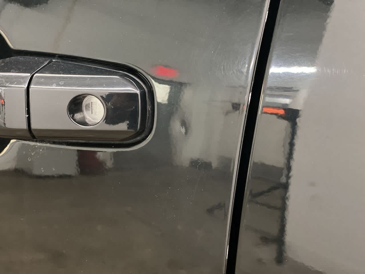Thumbnail: 2022 GMC Sierra 3500 - 39