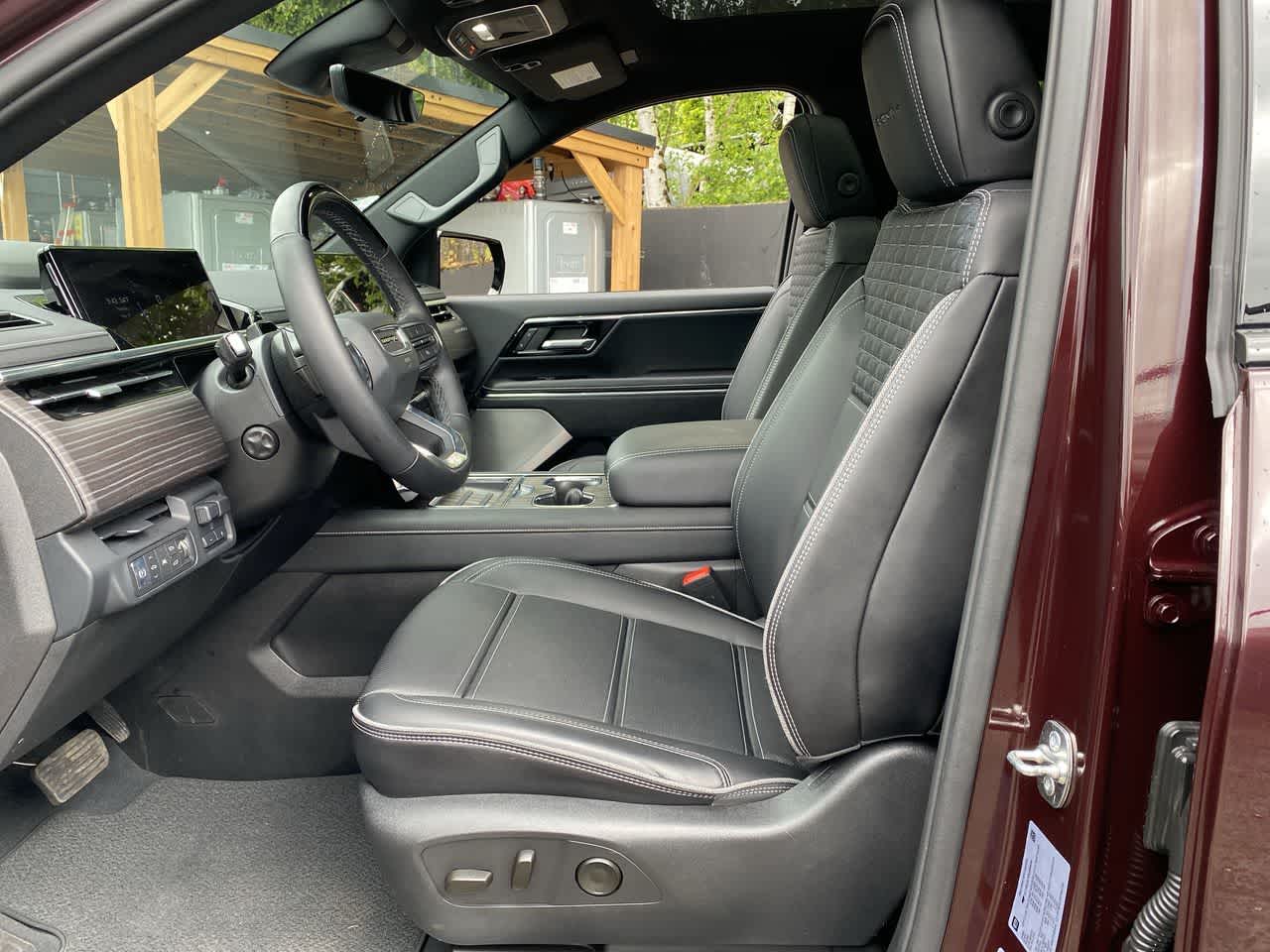 Thumbnail: 2025 GMC Sierra EV - 13