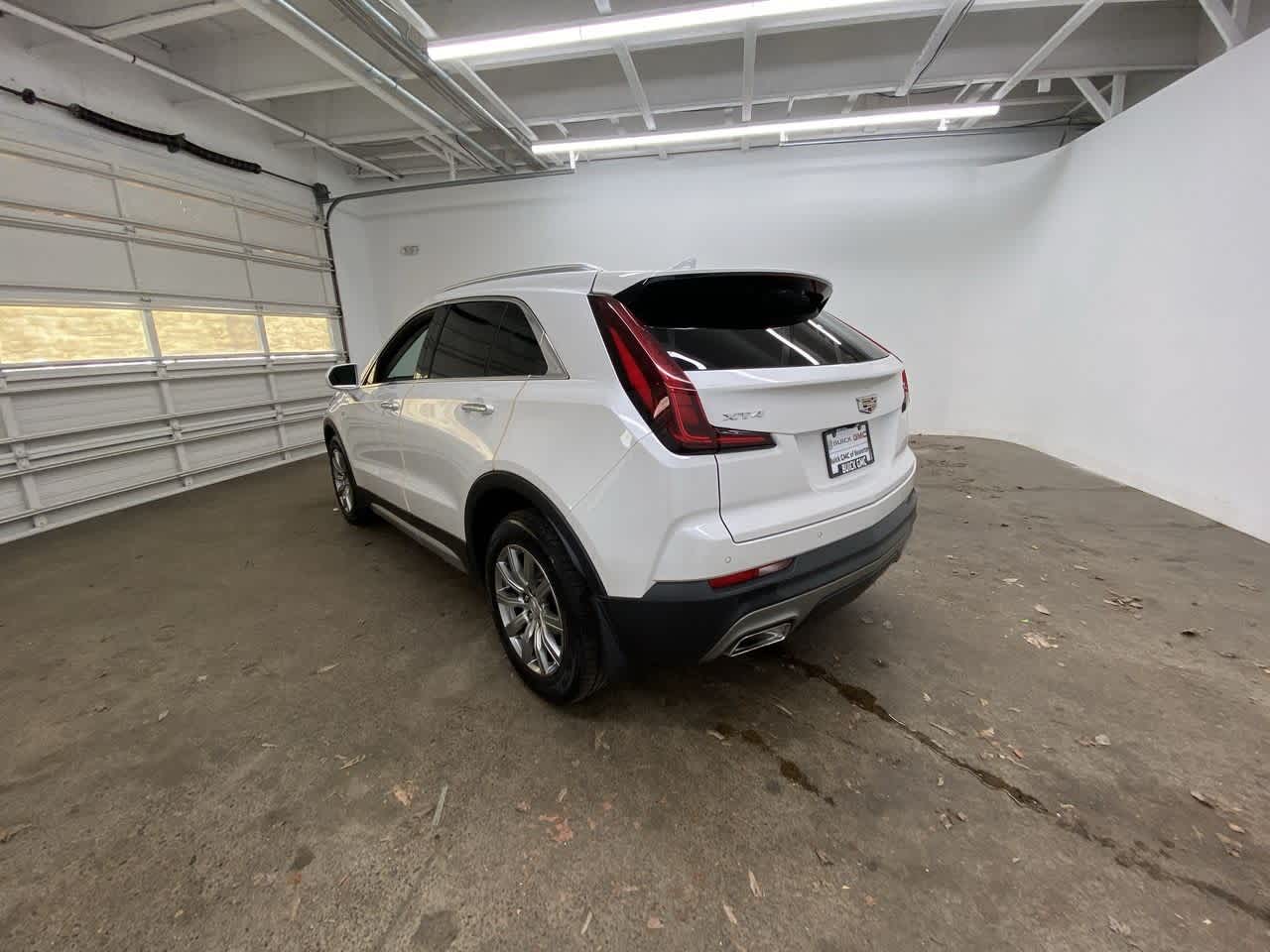 Thumbnail: 2020 Cadillac XT4 - 4