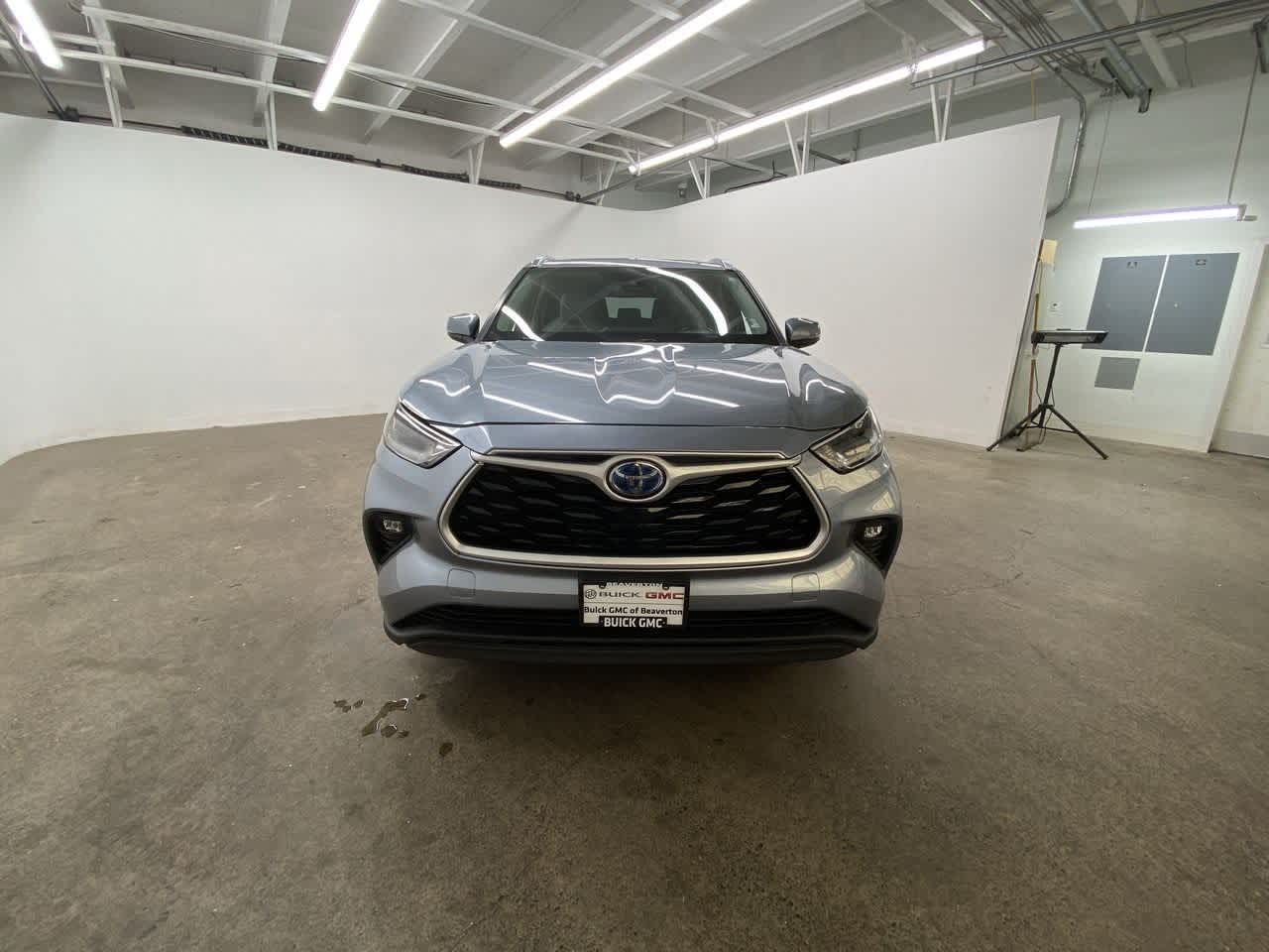 Thumbnail: 2021 Toyota Highlander - 9