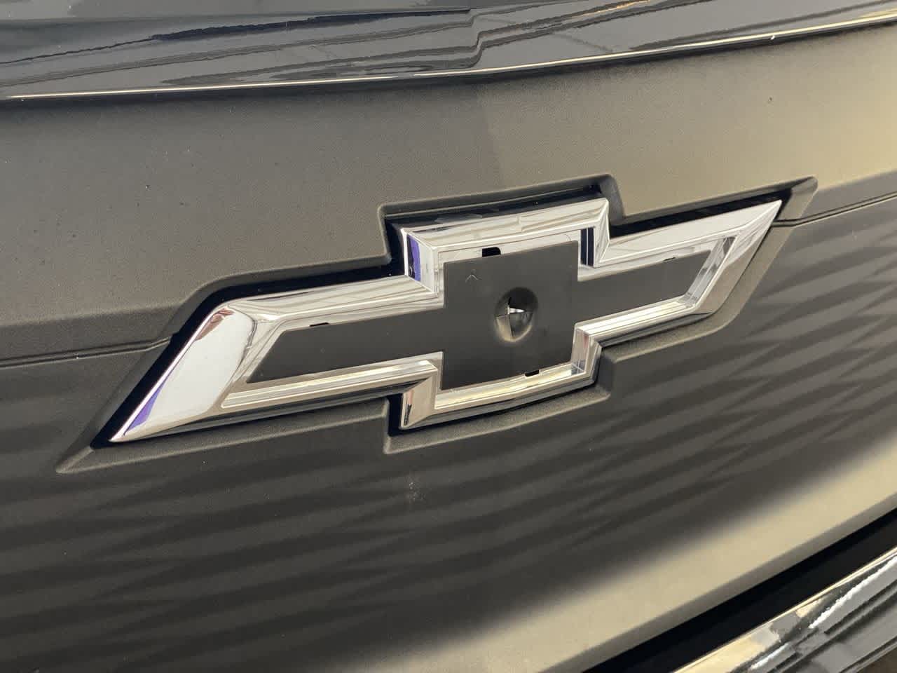 Thumbnail: 2024 Chevrolet Silverado EV - 33