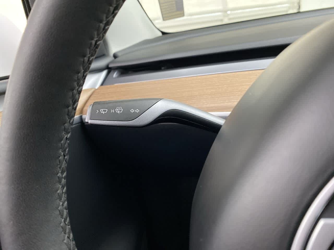 Thumbnail: 2023 Tesla Model Y - 21