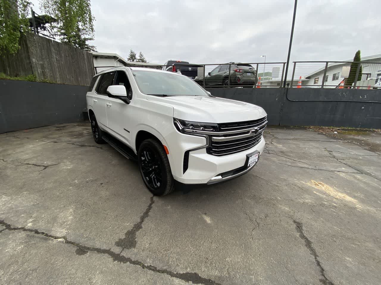 Thumbnail: 2023 Chevrolet Tahoe - 8