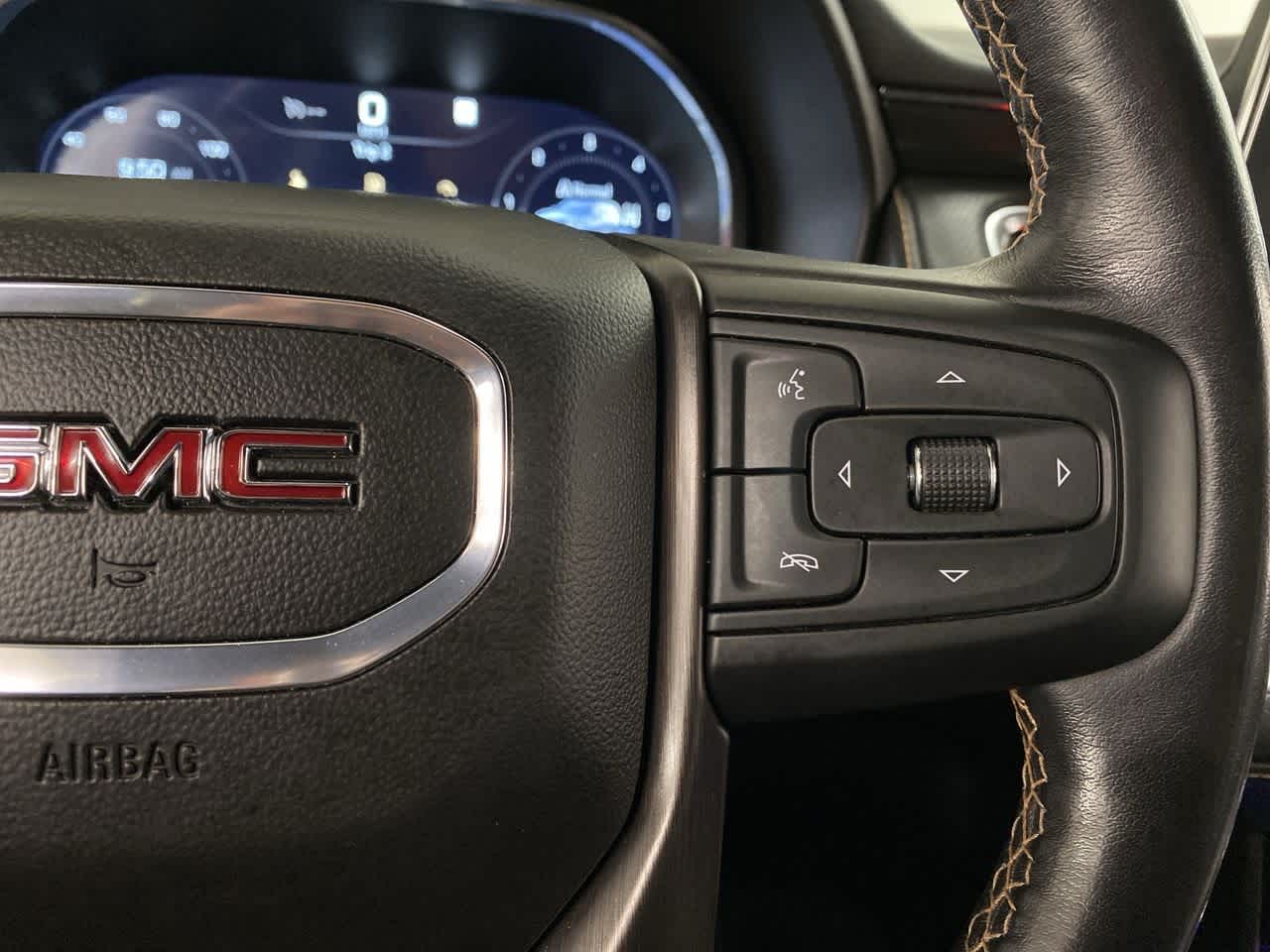 Thumbnail: 2022 GMC Yukon - 21