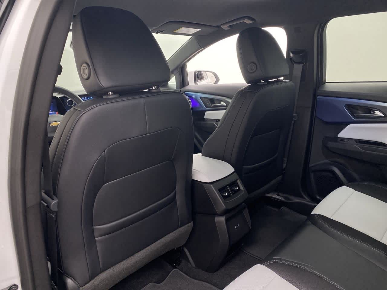 Thumbnail: 2025 Chevrolet Equinox - 16