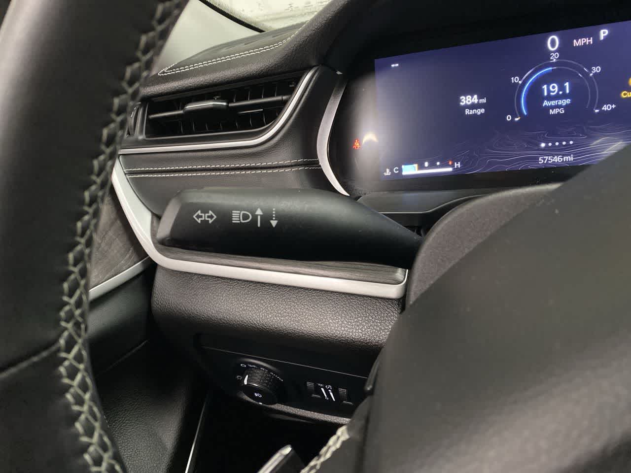 Thumbnail: 2022 Jeep Grand Cherokee - 23