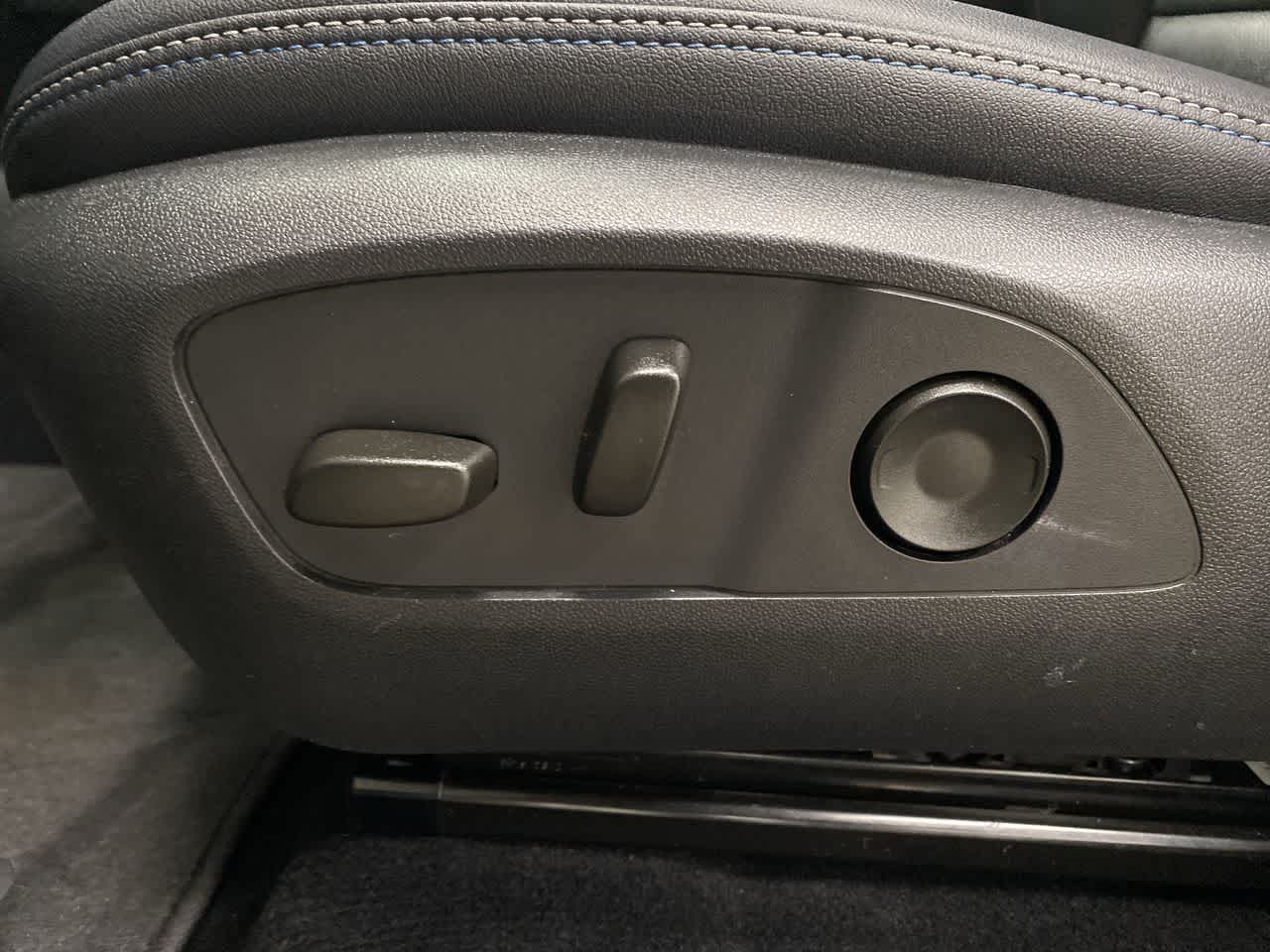 Thumbnail: 2025 Chevrolet Equinox - 14