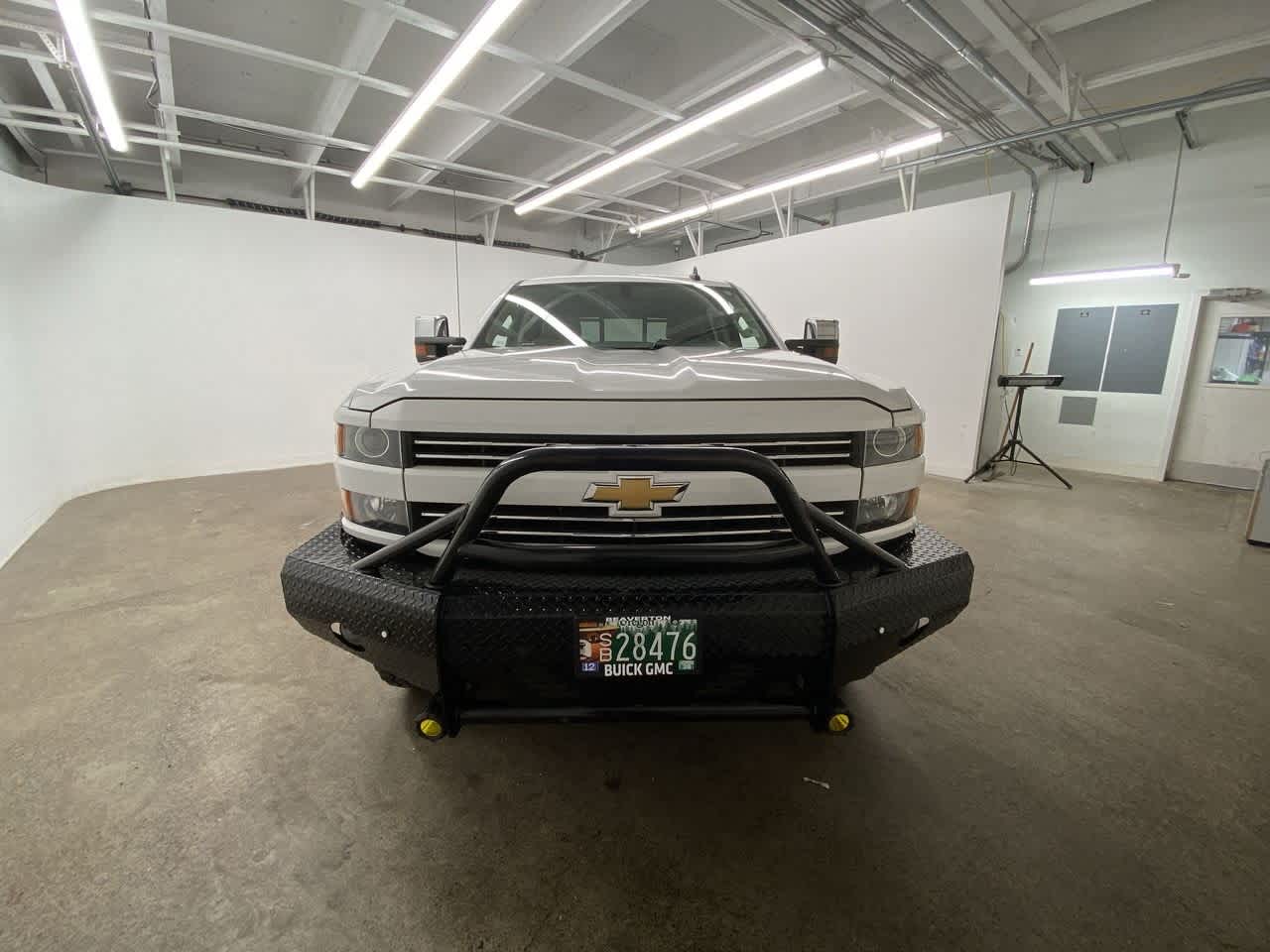 Thumbnail: 2016 Chevrolet Silverado 3500 - 9