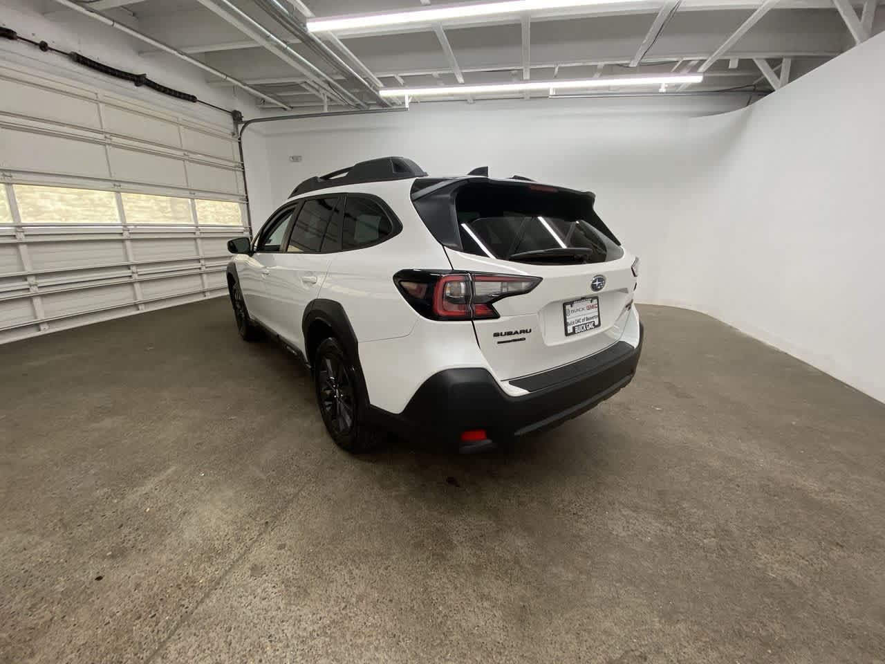 Thumbnail: 2025 Subaru Outback - 4