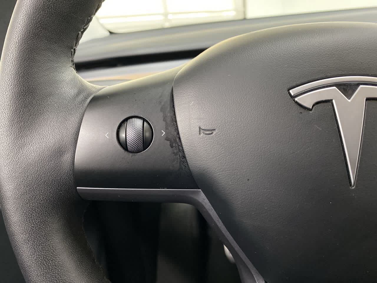 Thumbnail: 2023 Tesla Model Y - 20
