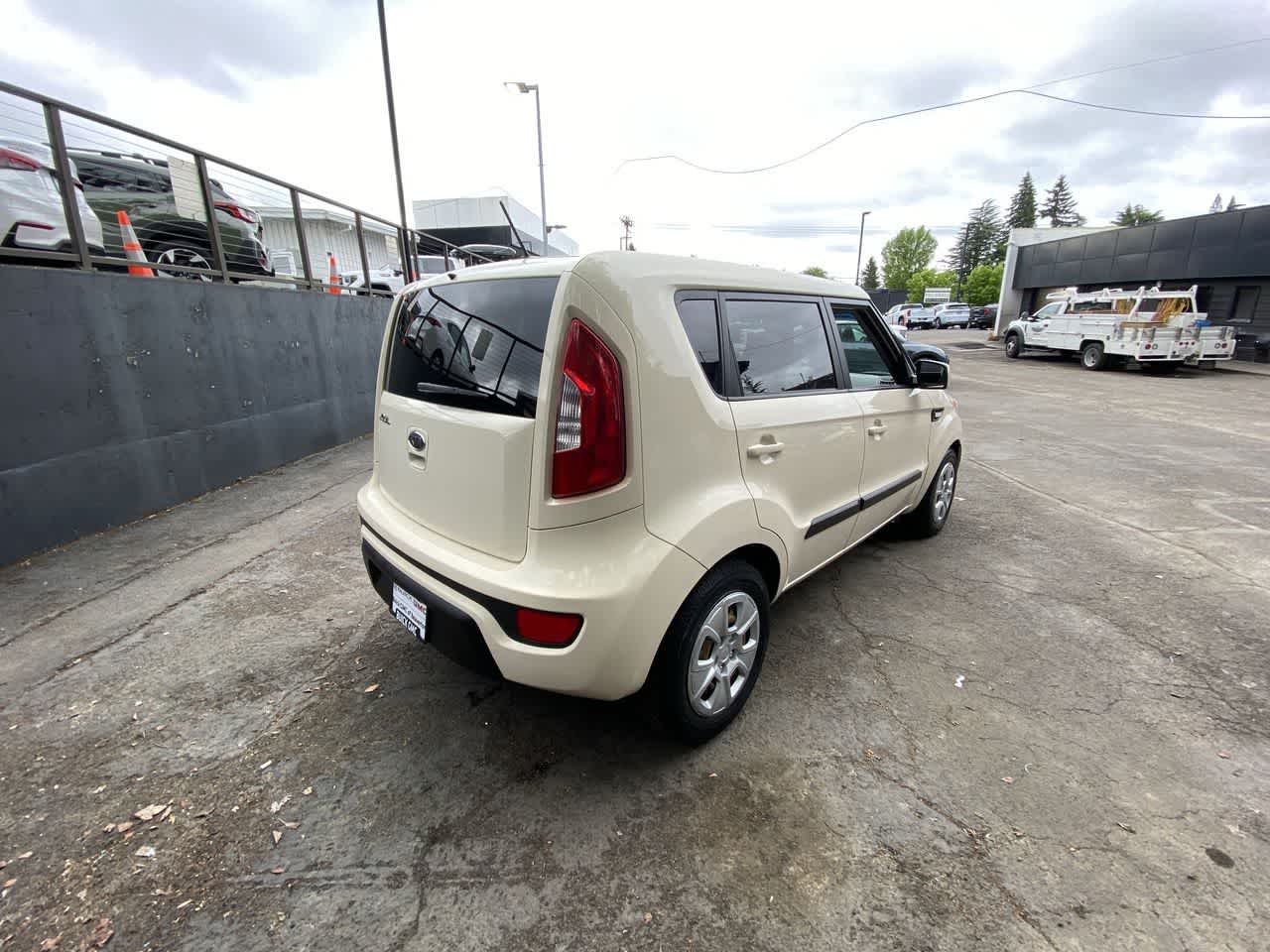 Thumbnail: 2012 Kia Soul - 6