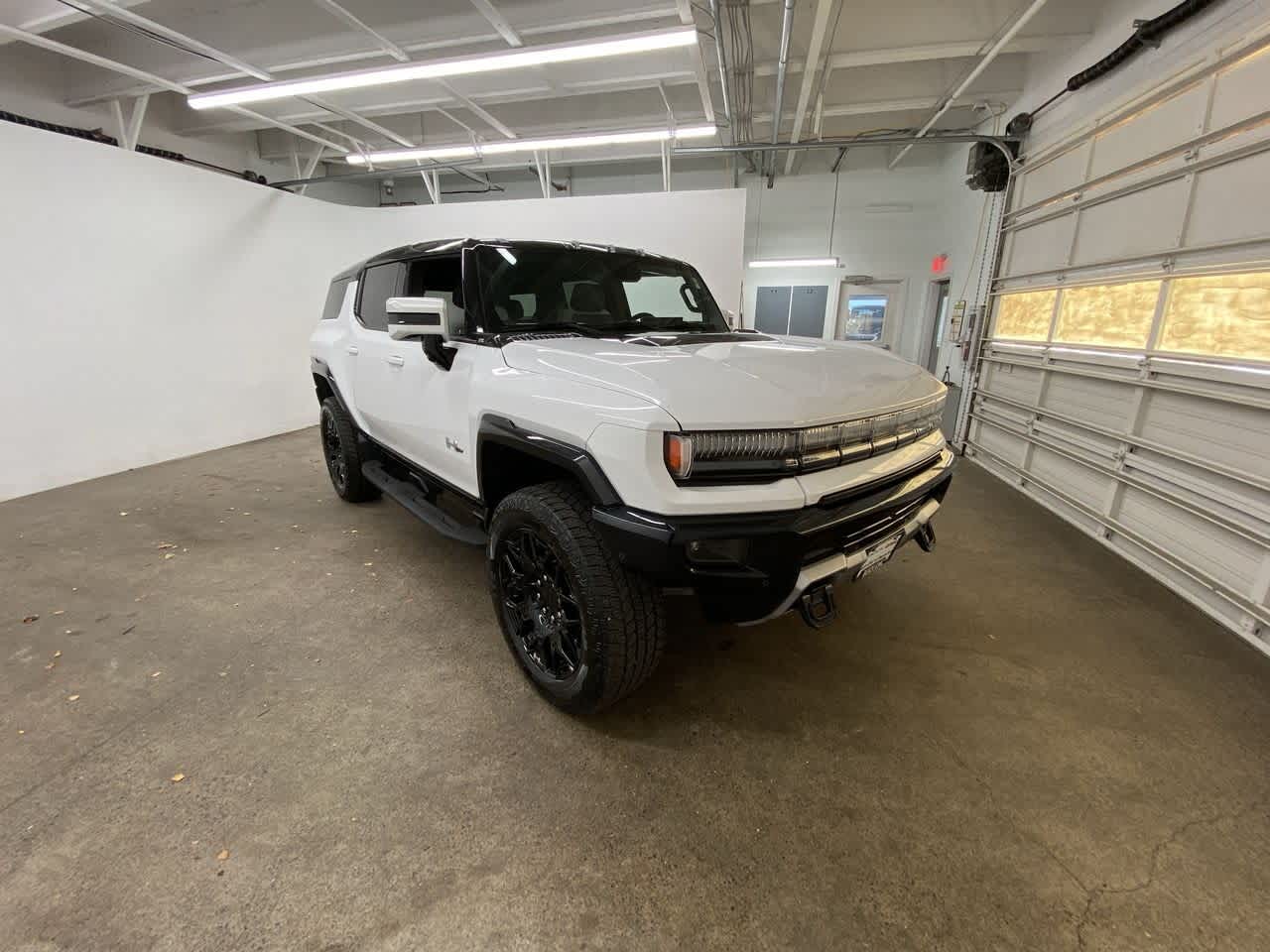 Thumbnail: 2024 GMC Hummer EV - 8