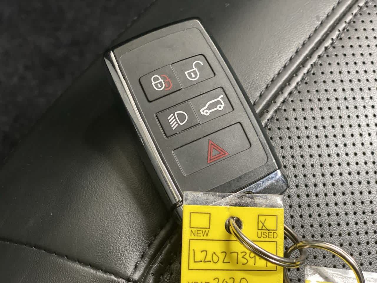 Thumbnail: 2020 Land Rover Defender - 31