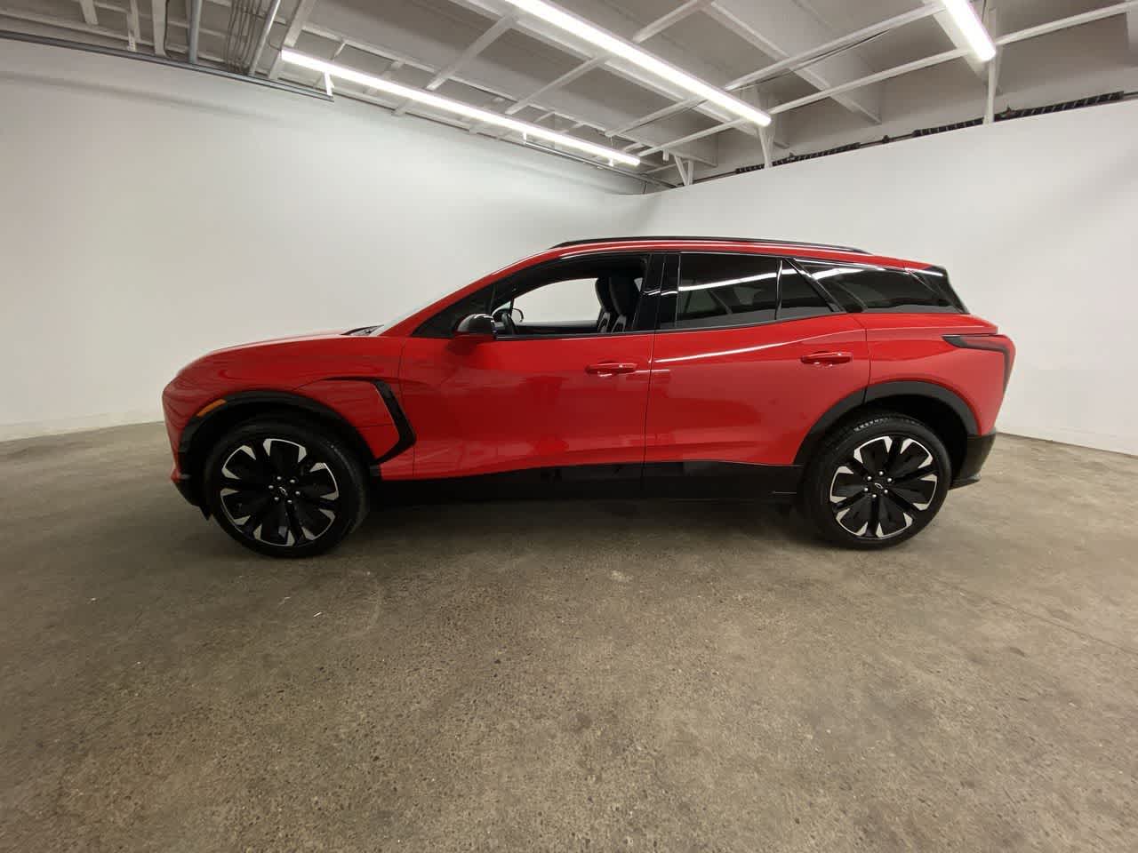 Thumbnail: 2024 Chevrolet Blazer EV - 3